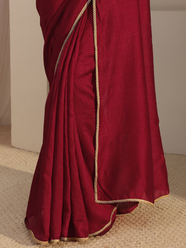 Red Solid Silk Blend Saree With Unstiched Blouse Piece
