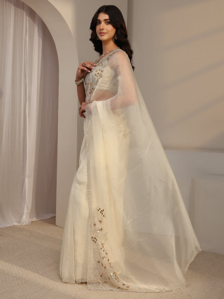 White Embellished Organza Saree With Unstitched Blouse Piece