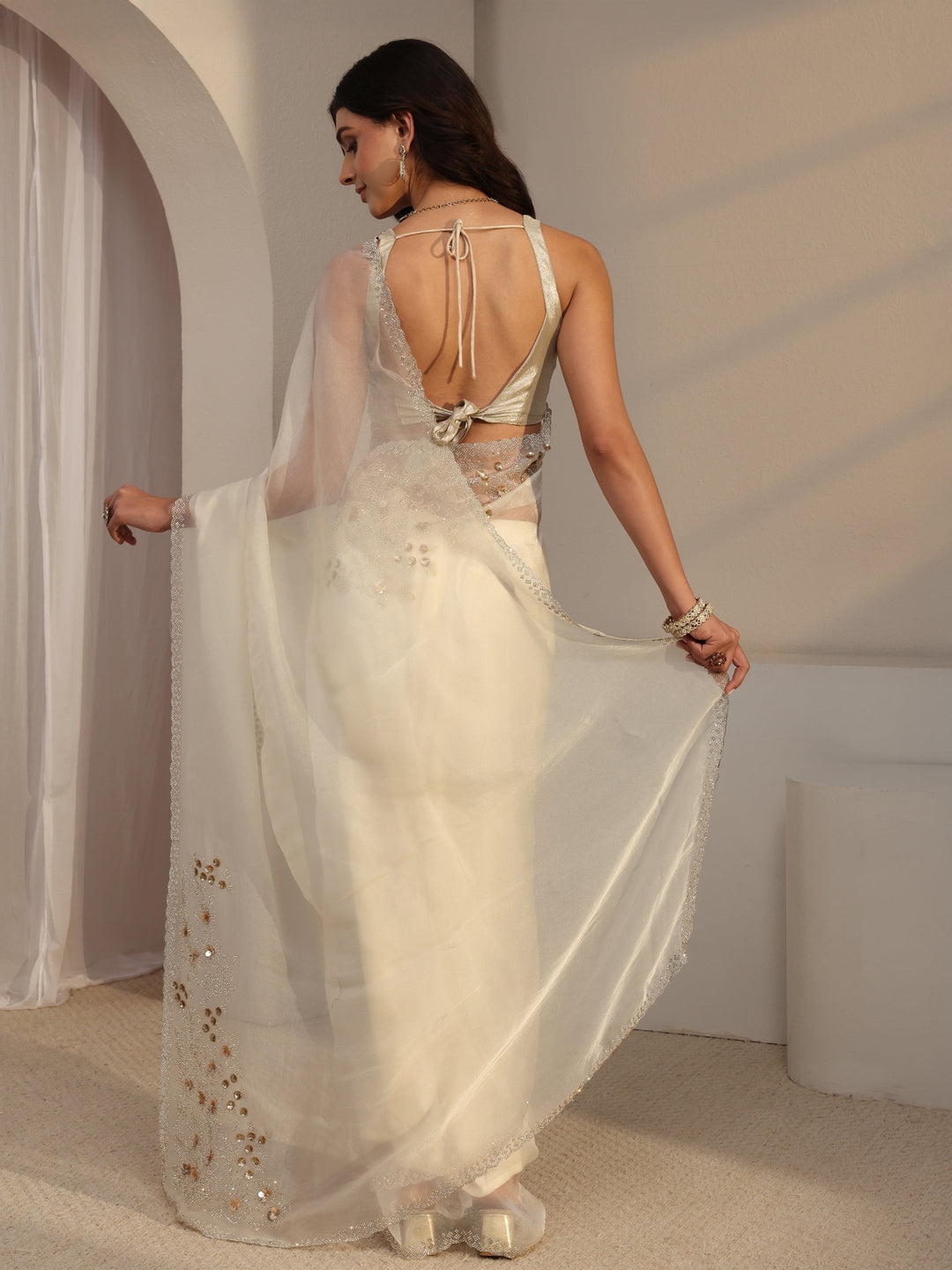 White Embellished Organza Saree With Unstitched Blouse Piece