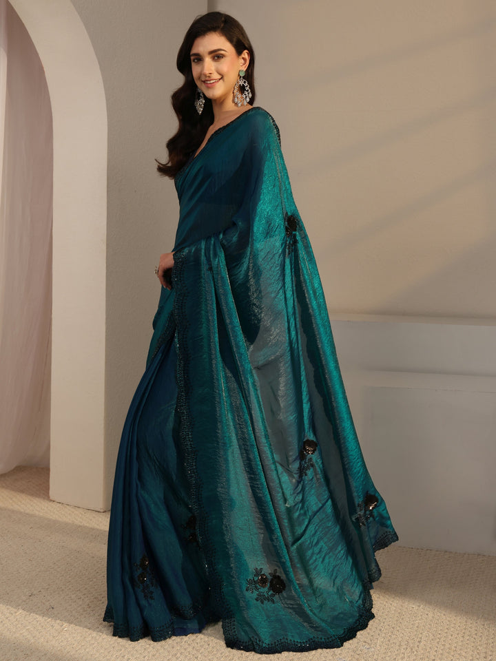 Blue Floral Embellished Organza Saree With Unstitched Blouse Piece