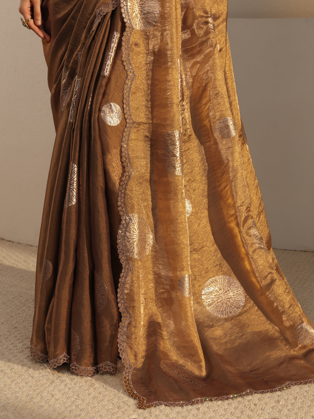Libas Golden Foil Print Tissue Saree With Unstiched Blouse Piece