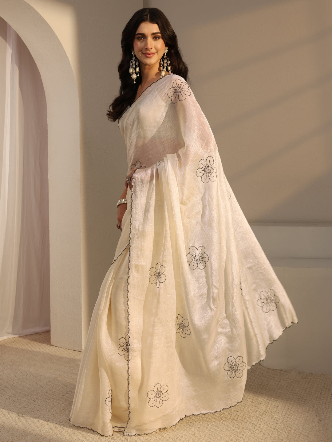 Ivory Floral Embellished Tissue Saree With Unstitched Blouse Piece