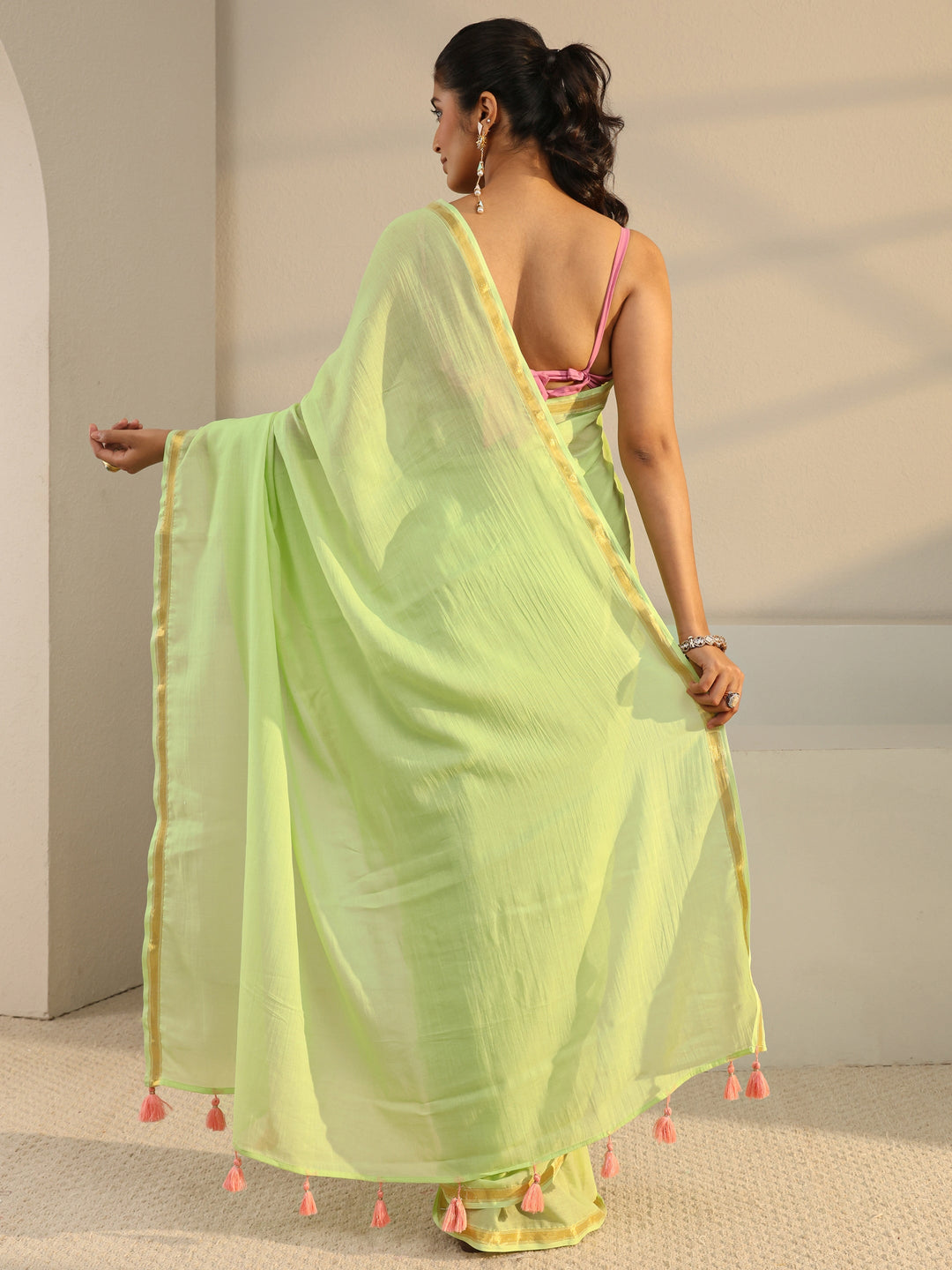 Green Solid Cotton Tassel Saree With Unstitched Blouse Piece