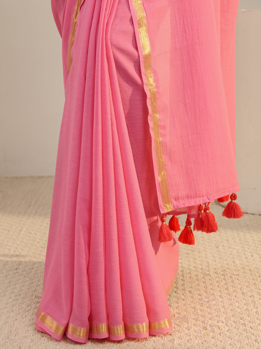 Pink Solid Cotton Tassel Saree With Unstitched Blouse Piece