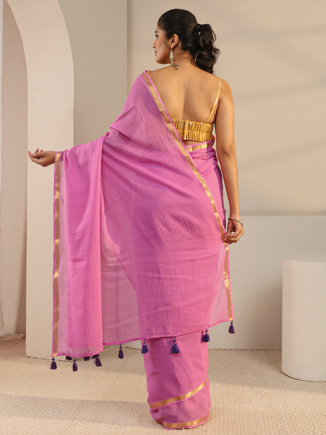 Pink Solid Cotton Tassel Saree With Unstitched Blouse Piece