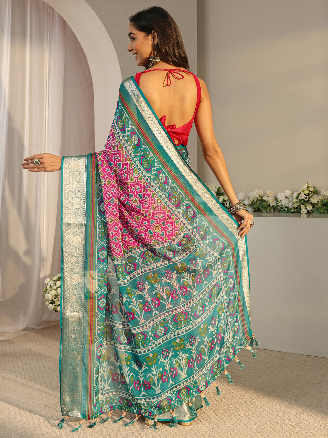 Pink Pochampally Ikkat Chiffon Saree With Unstitched Blouse Piece