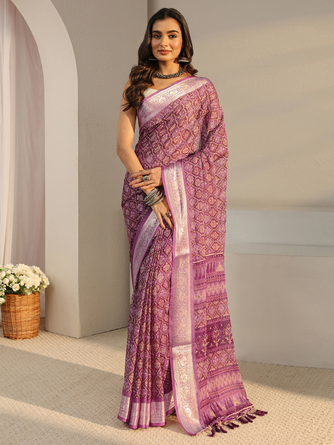 Purple Bandhani Printed Chiffon Saree With Unstitched Blouse Piece
