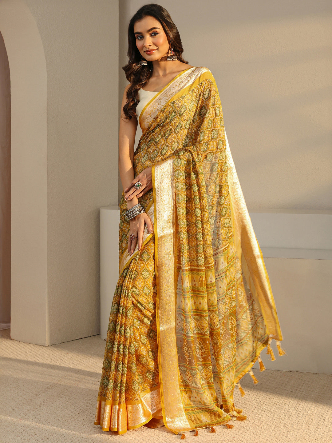 Mustard Printed Chiffon Saree With Unstitched Blouse Piece