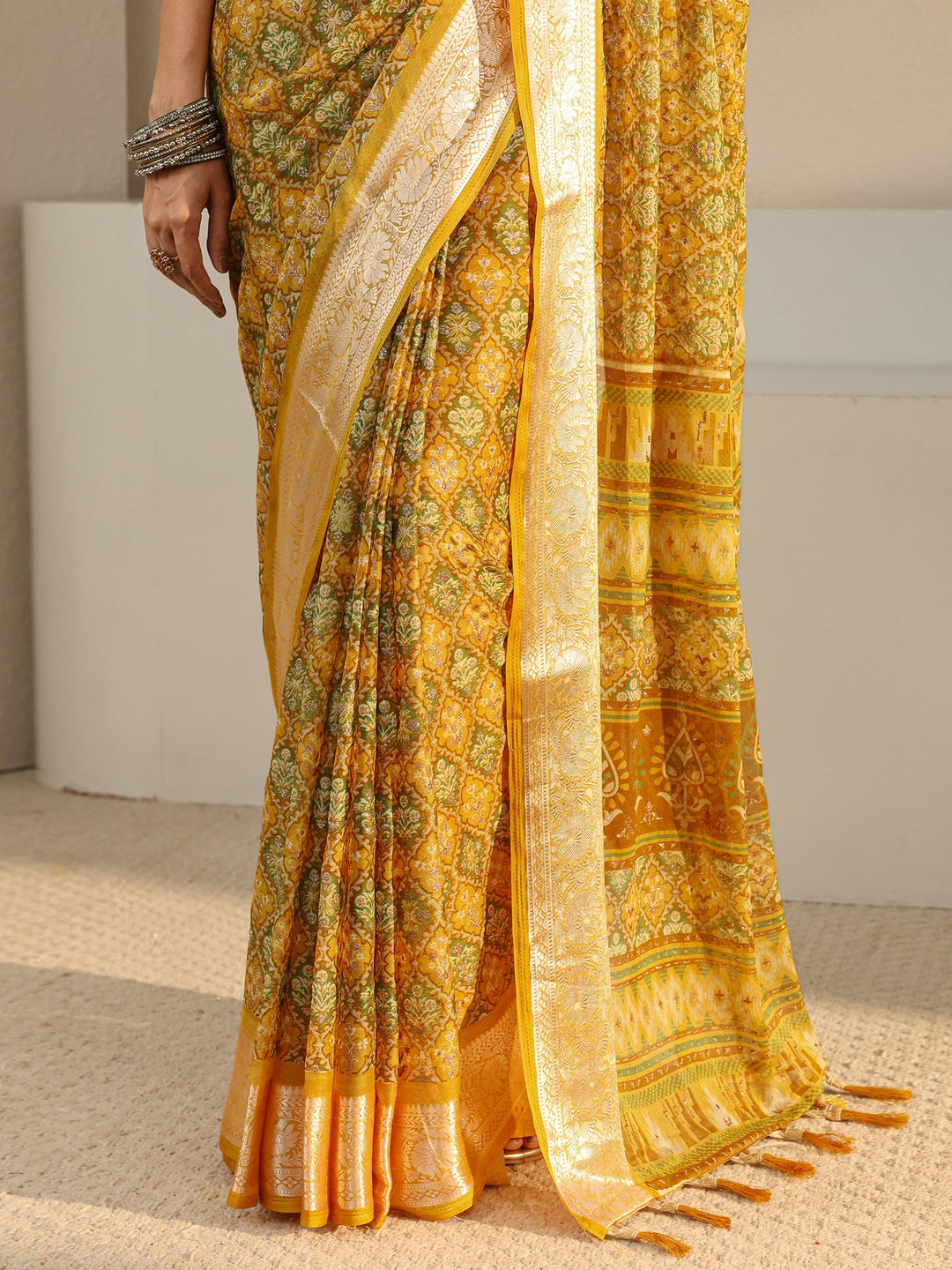Mustard Printed Chiffon Saree With Unstitched Blouse Piece