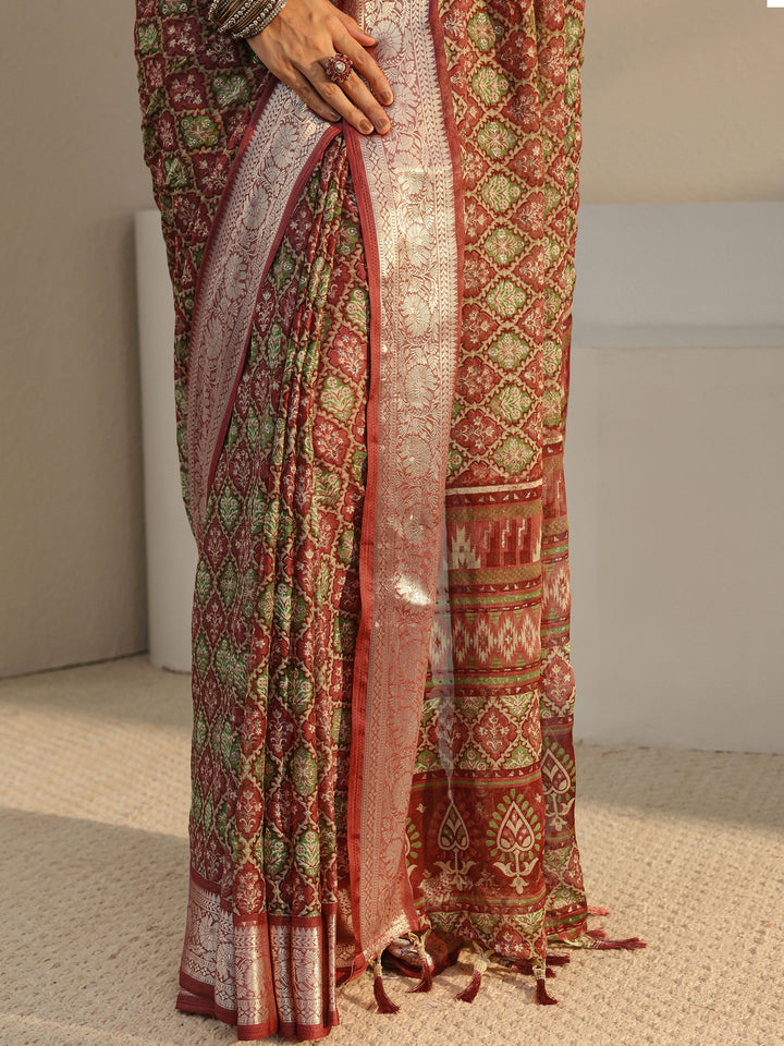 Coral Printed Chiffon Saree With Unstitched Blouse Piece