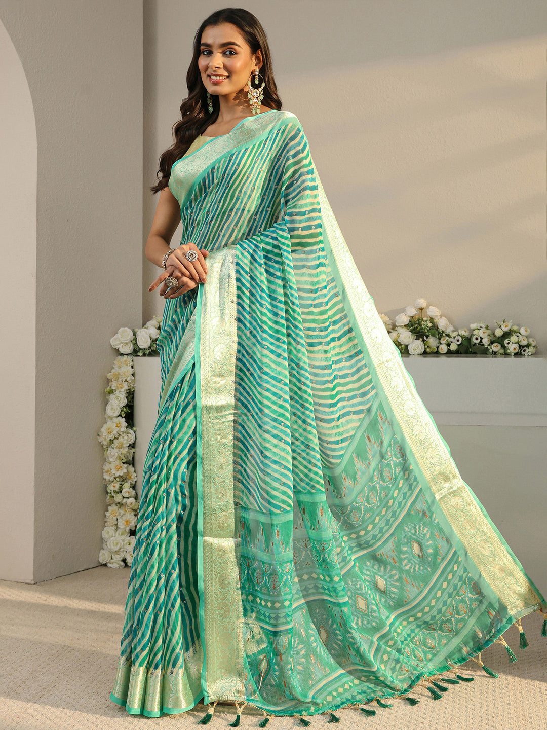 Green Leheriya Printed Chiffon Saree With Unstitched Blouse Piece