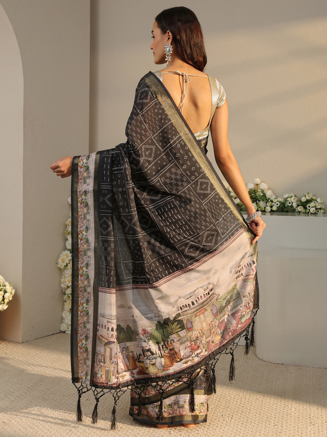 Black Bandhani Printed Silk Blend Saree With Unstitched Blouse Piece