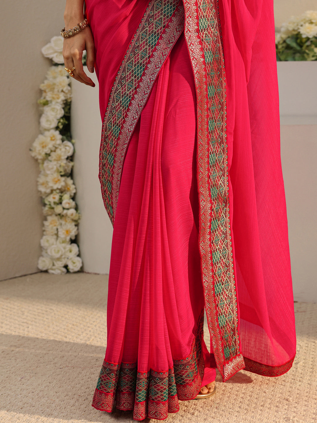 Pink Solid Georgette Saree With Unstitched Blouse Piece
