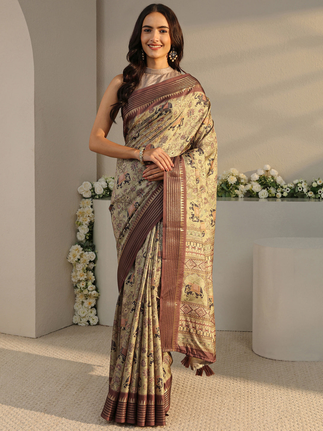 Green Ethnic Printed Silk Blend Saree With Unstitched Blouse Piece