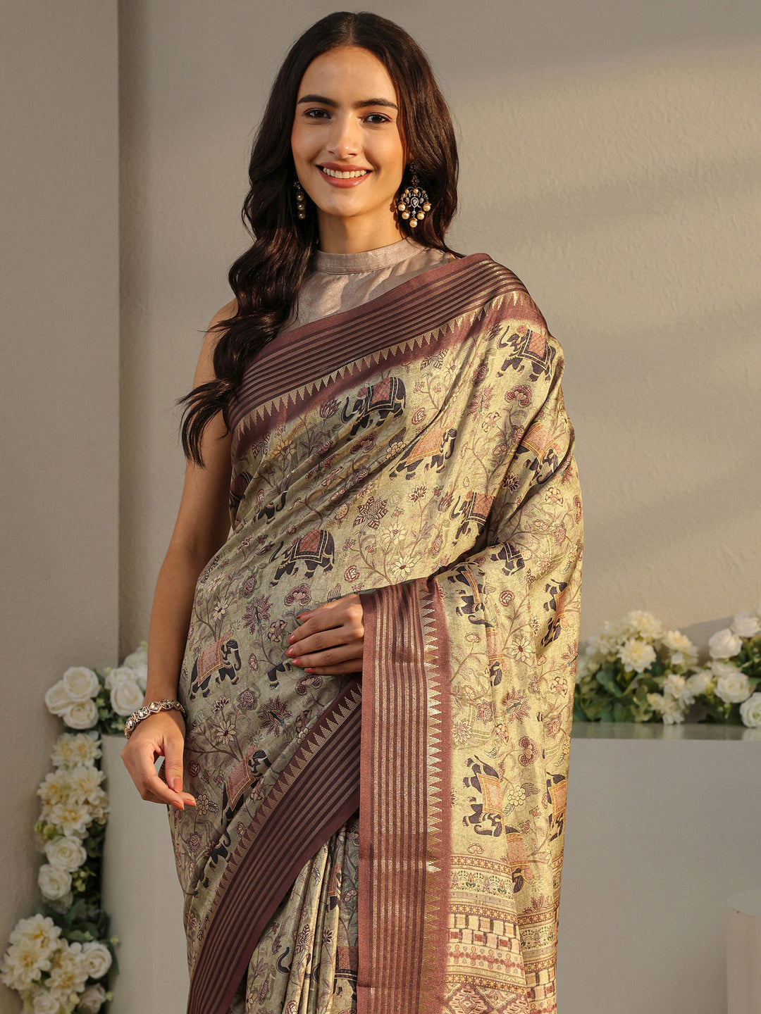 Green Ethnic Printed Silk Blend Saree With Unstitched Blouse Piece