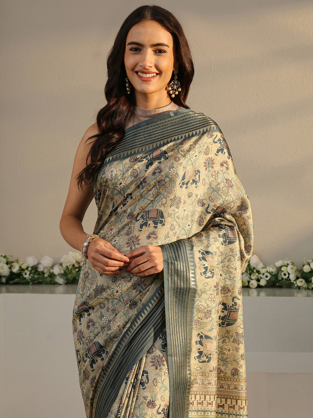 Green Ethnic Printed Silk Blend Saree With Unstitched Blouse Piece