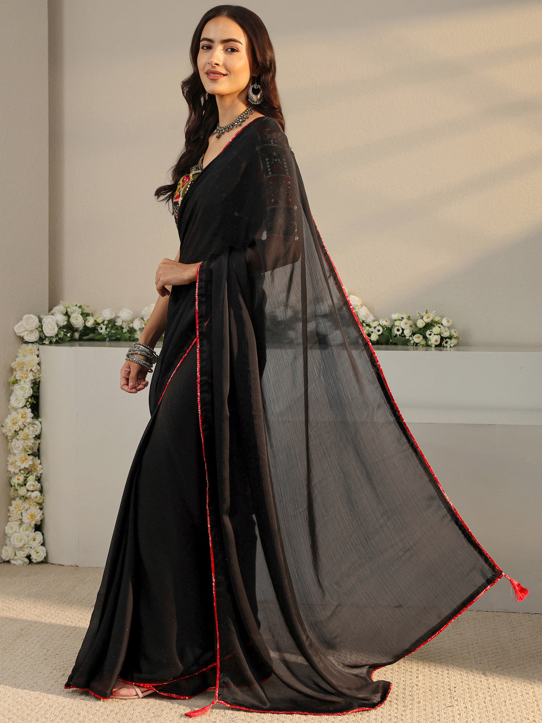 Black Solid Chiffon Saree With Unstitched Blouse Piece