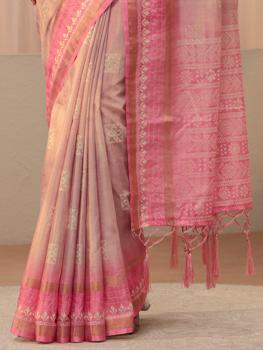 Pink Ethnic Motif Printed Silk Blend Saree