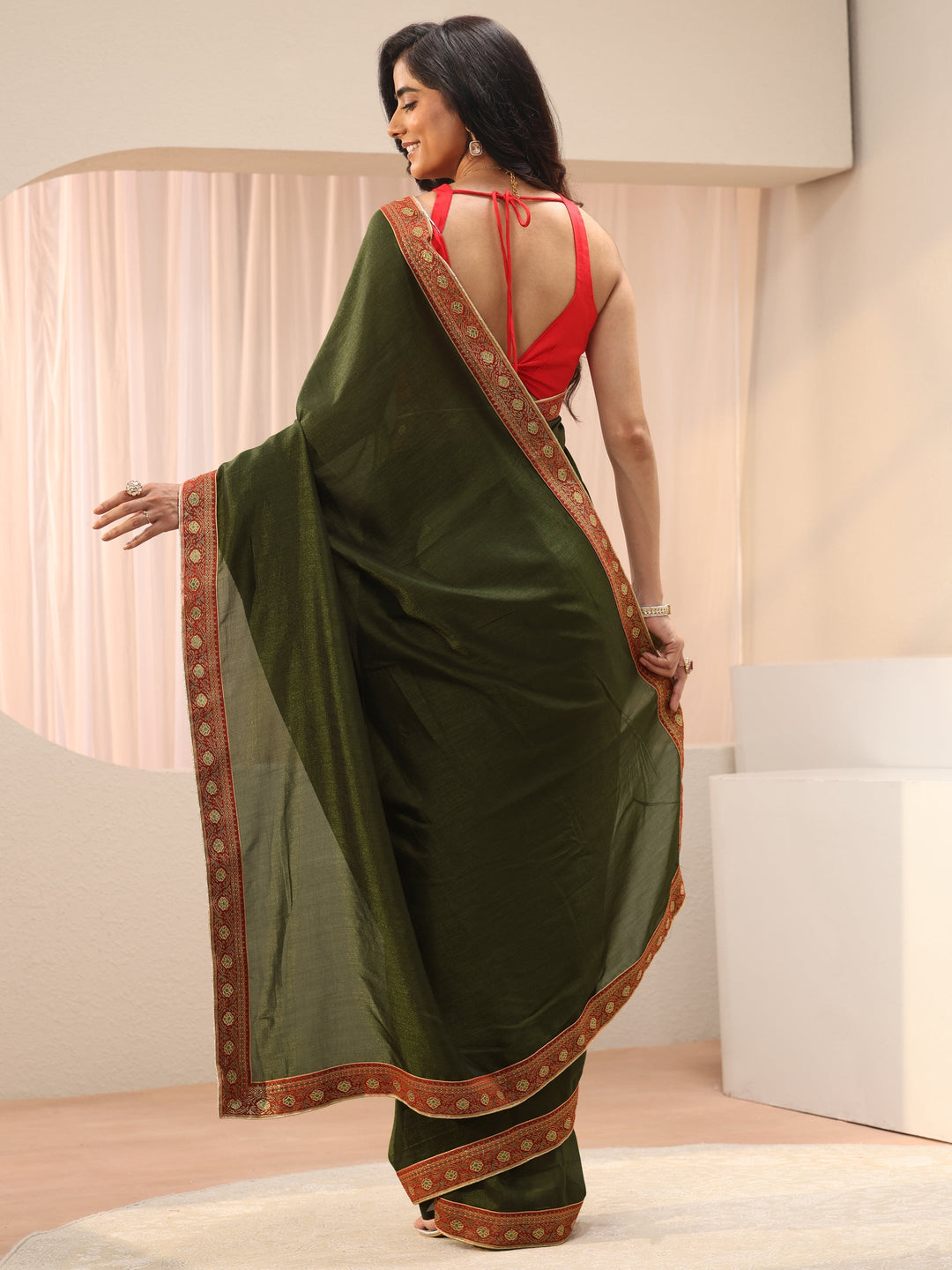 Green Solid Silk Blend Saree