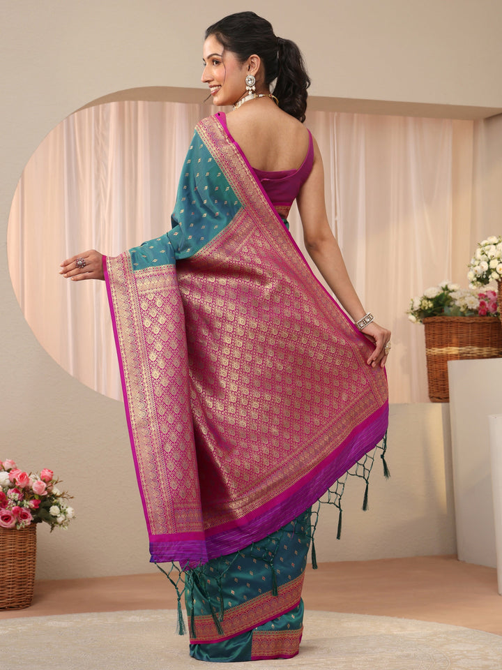 Green Ethnic Motif Self Design Silk Blend Saree