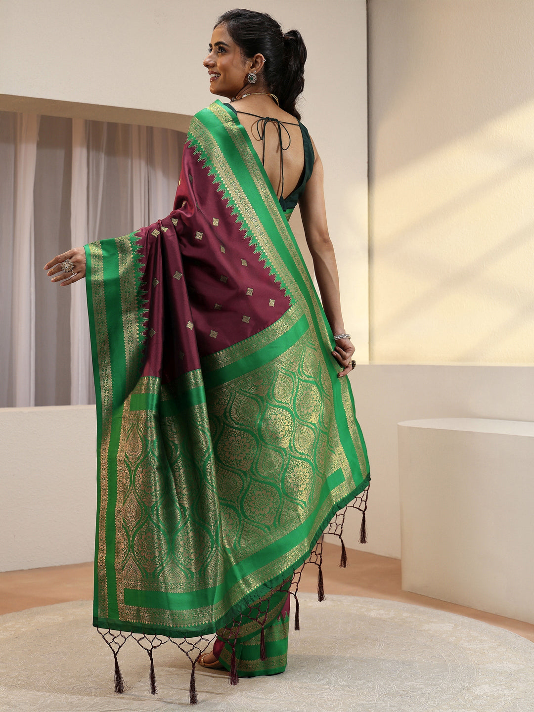 Mahagony Red Silk Blend Kanjeevaram Saree