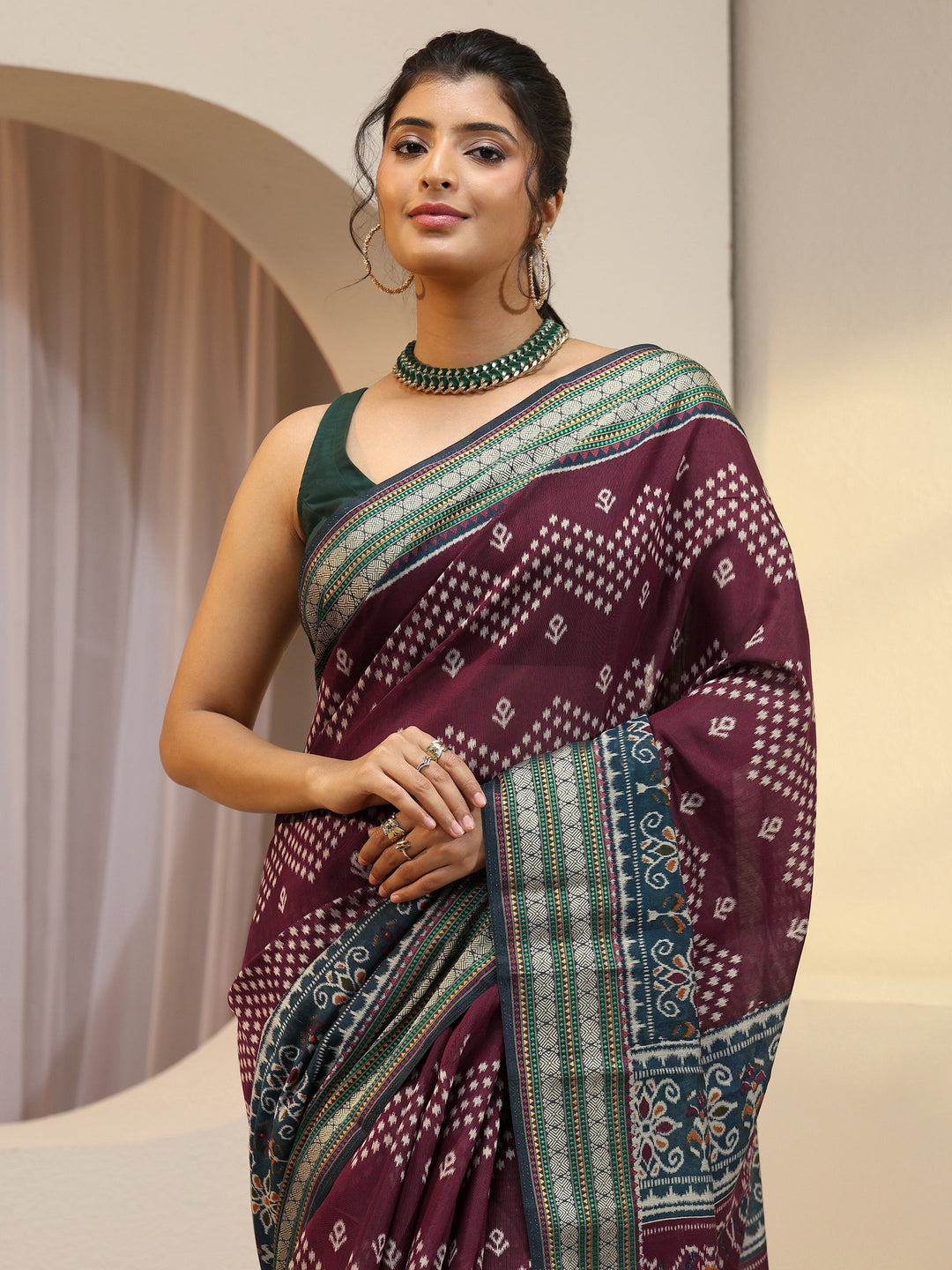 Maroon Ethnic Print Silk Blend Bomkai Saree