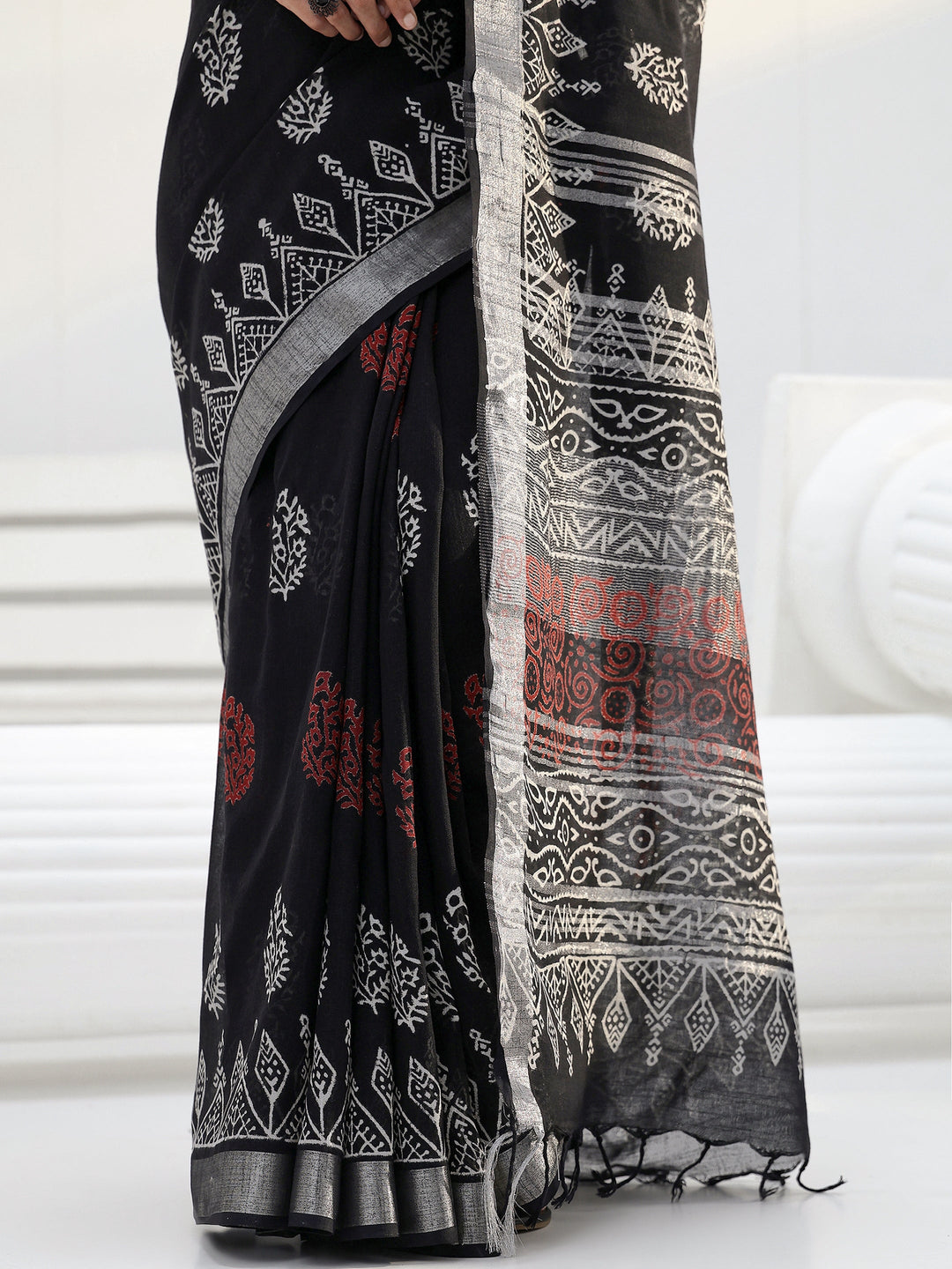 Black Floral Printed Cotton Saree