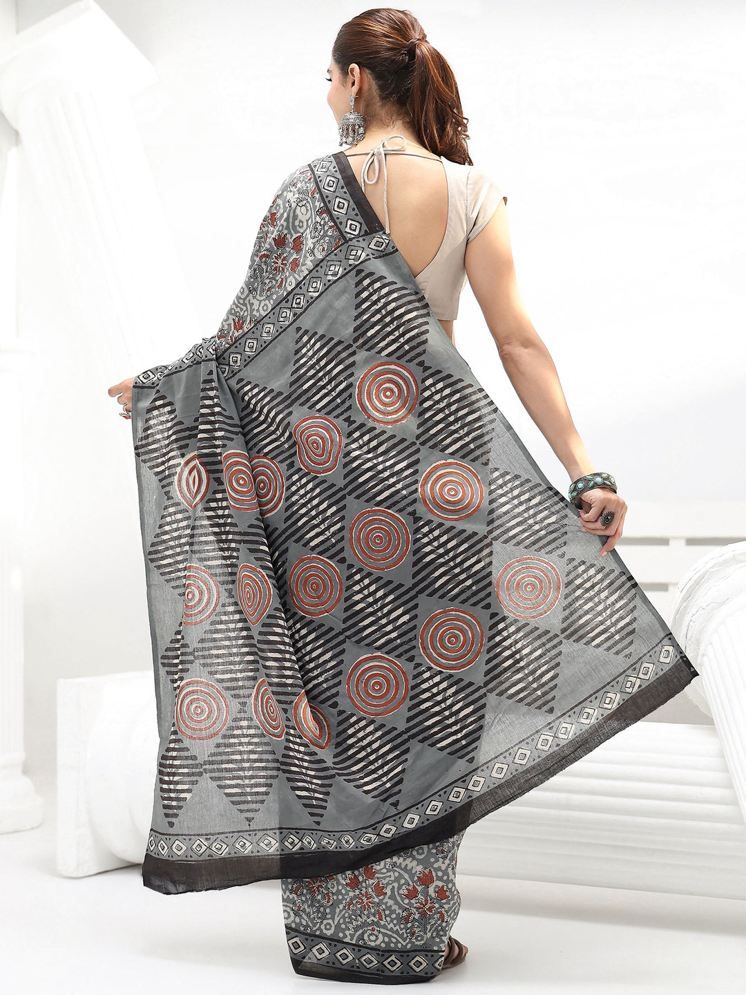 Charcoal Grey Swirl Printed Cotton Saree