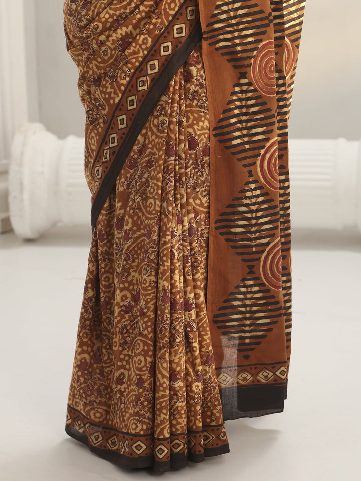 Brown Bagru Print Cotton Saree