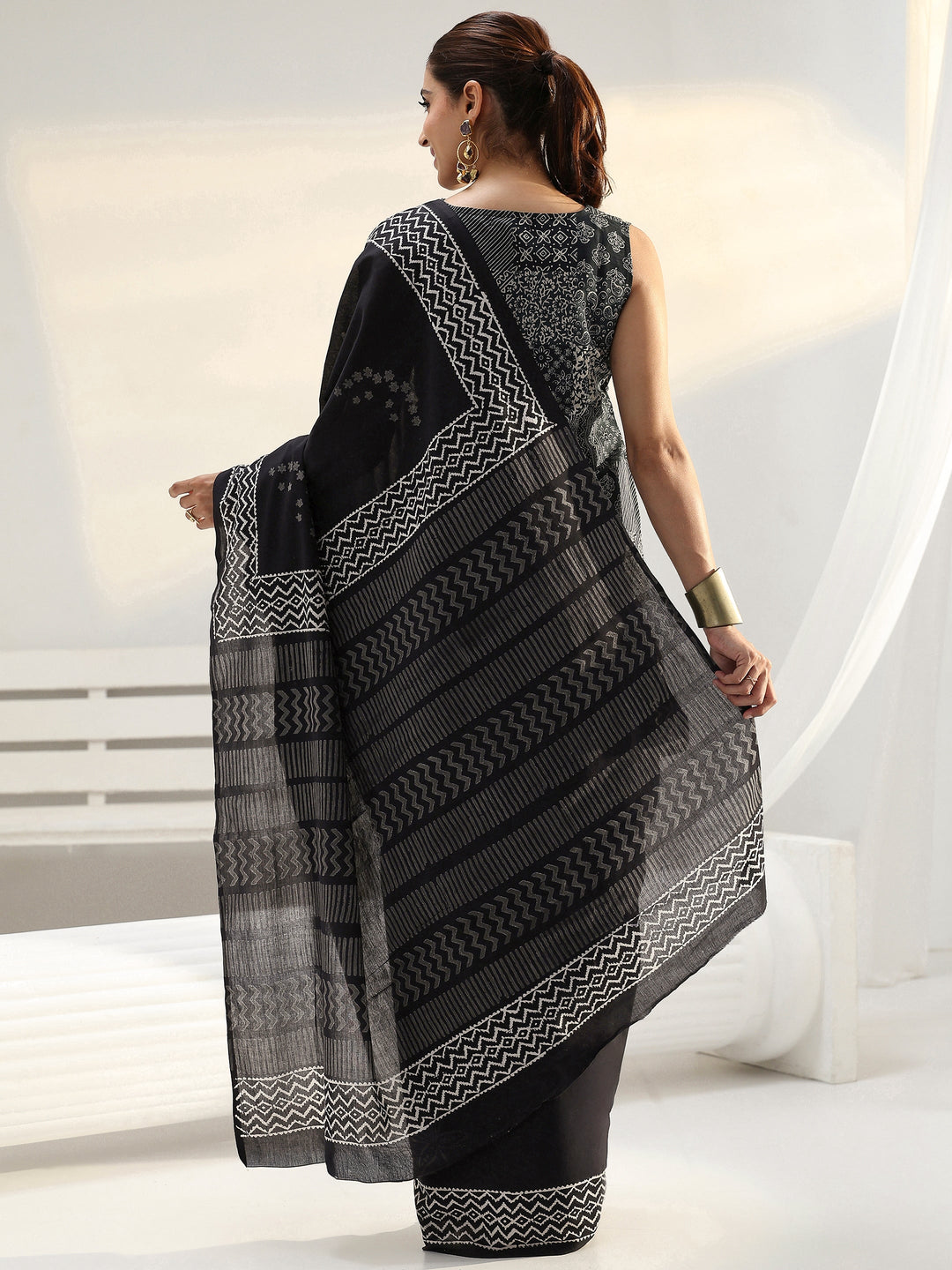 Black Floral Printed Cotton Saree