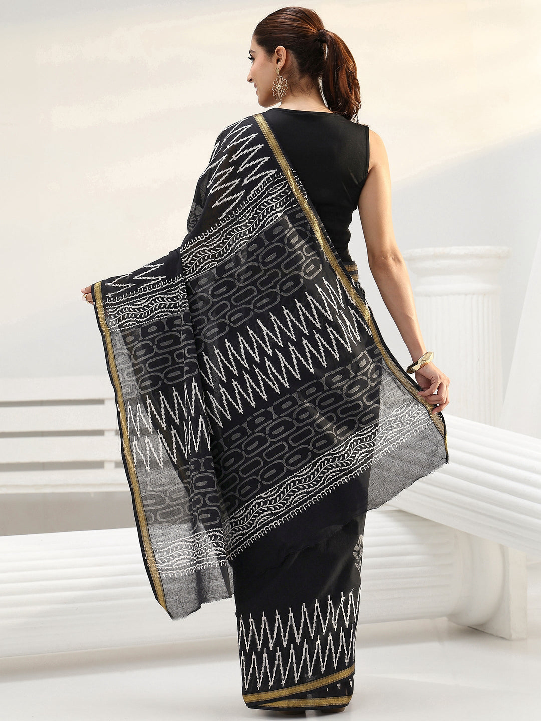 Black Floral Printed Cotton Saree