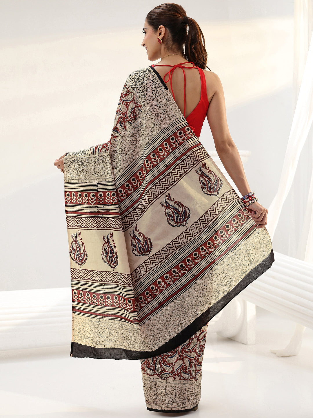 Beige Paisley Printed Cotton Saree
