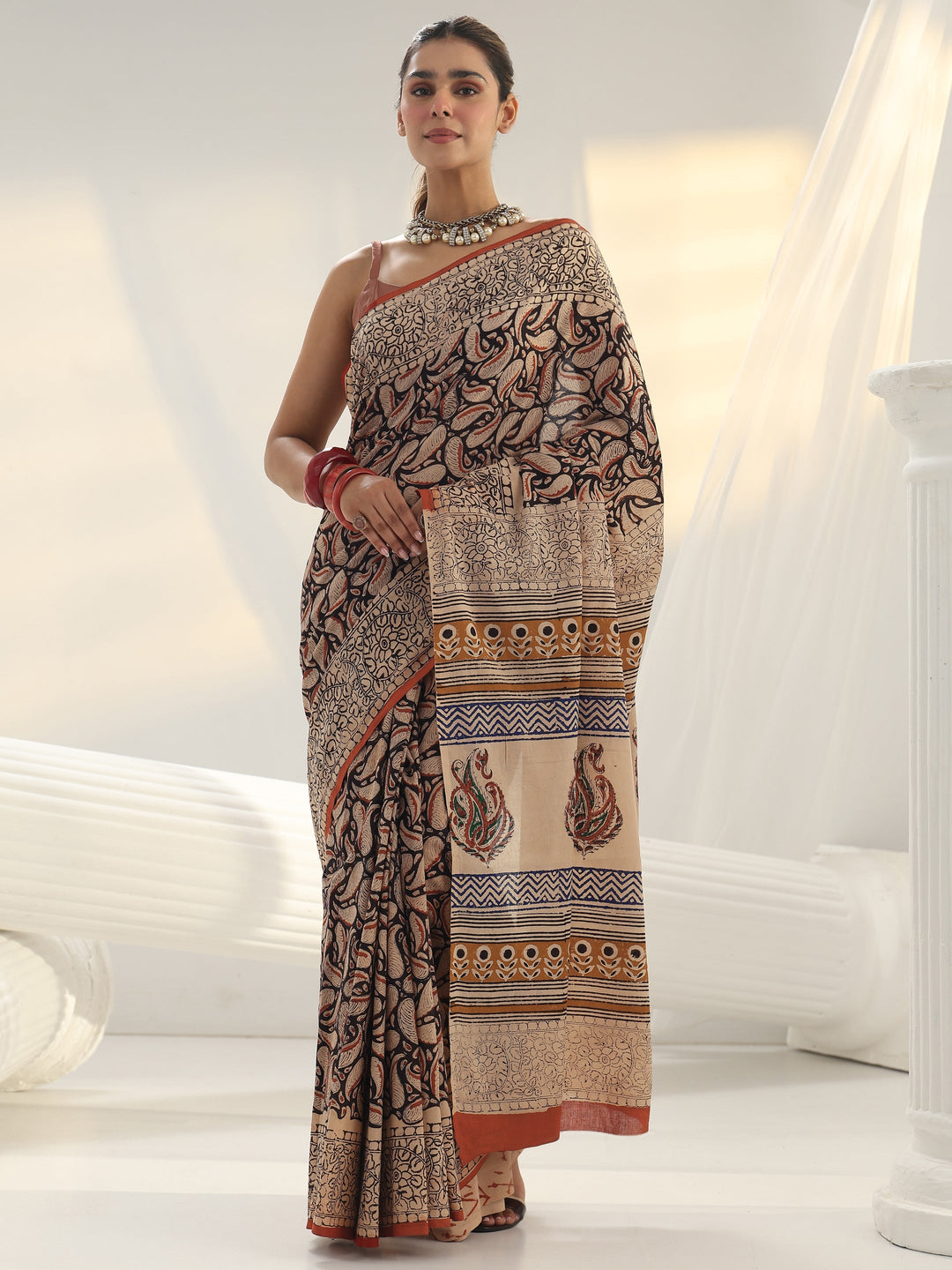 Beige Paisley Printed Cotton Saree