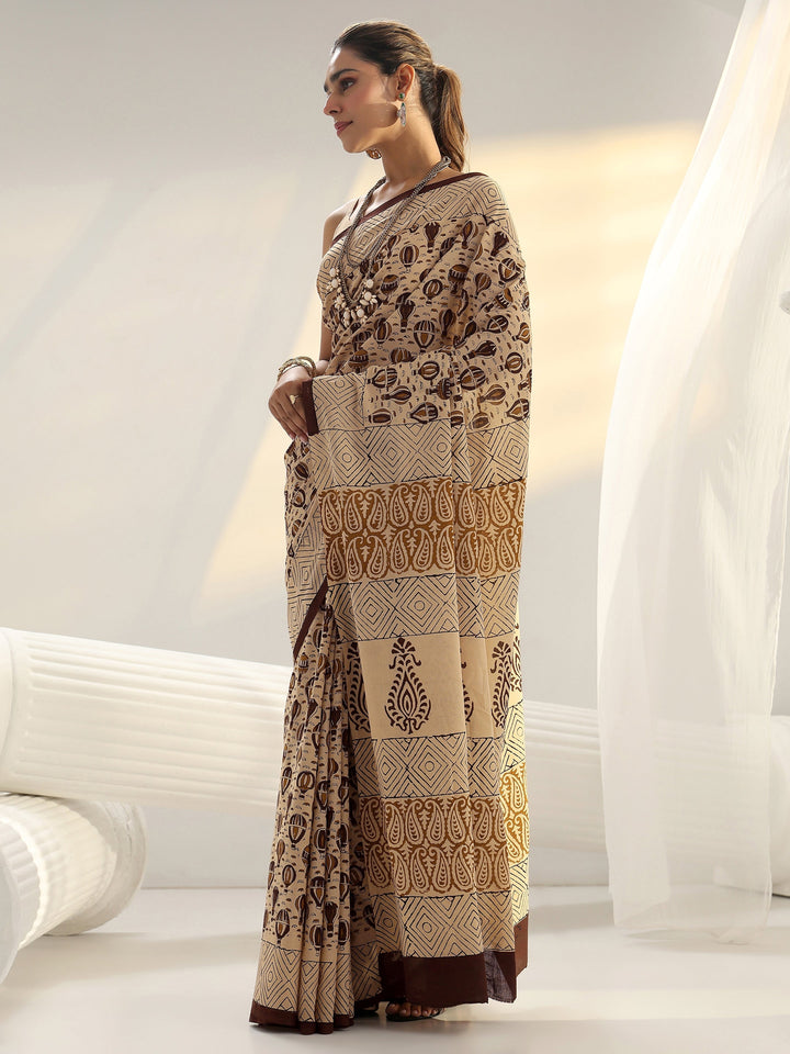 Beige Quirky Printed Cotton Saree