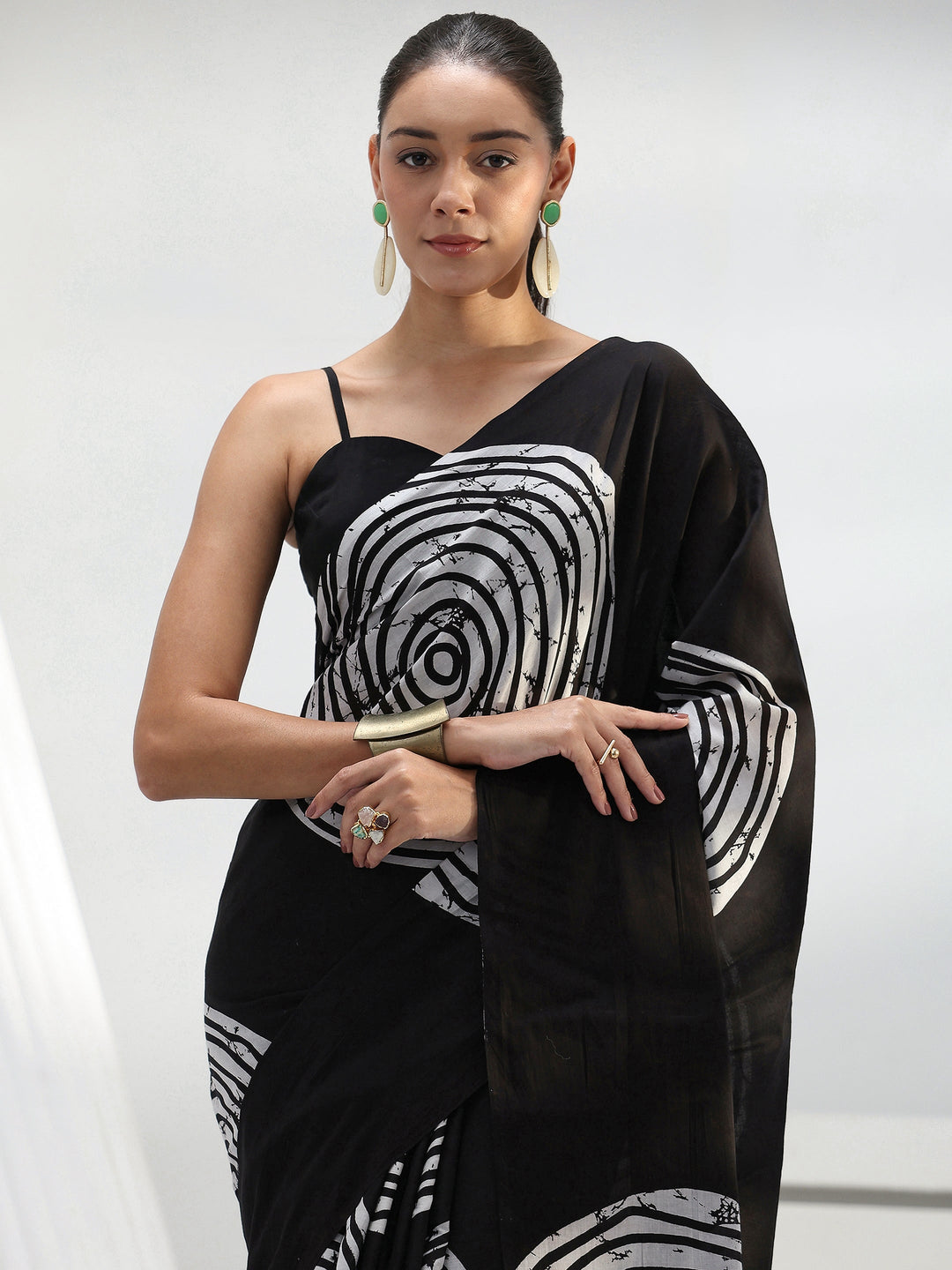 Black Abstract Printed Cotton Saree