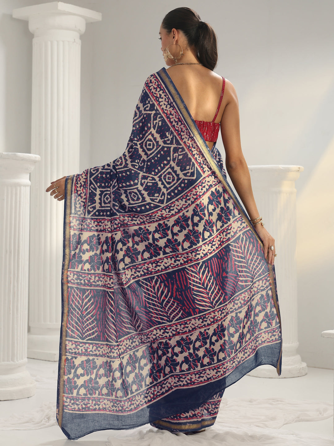 Blue Ethnic Printed Cotton Saree