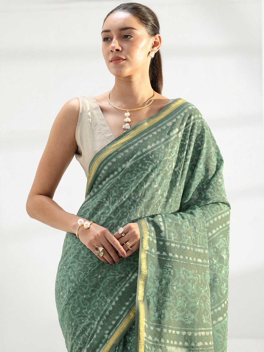 Green Abstract Printed Cotton saree
