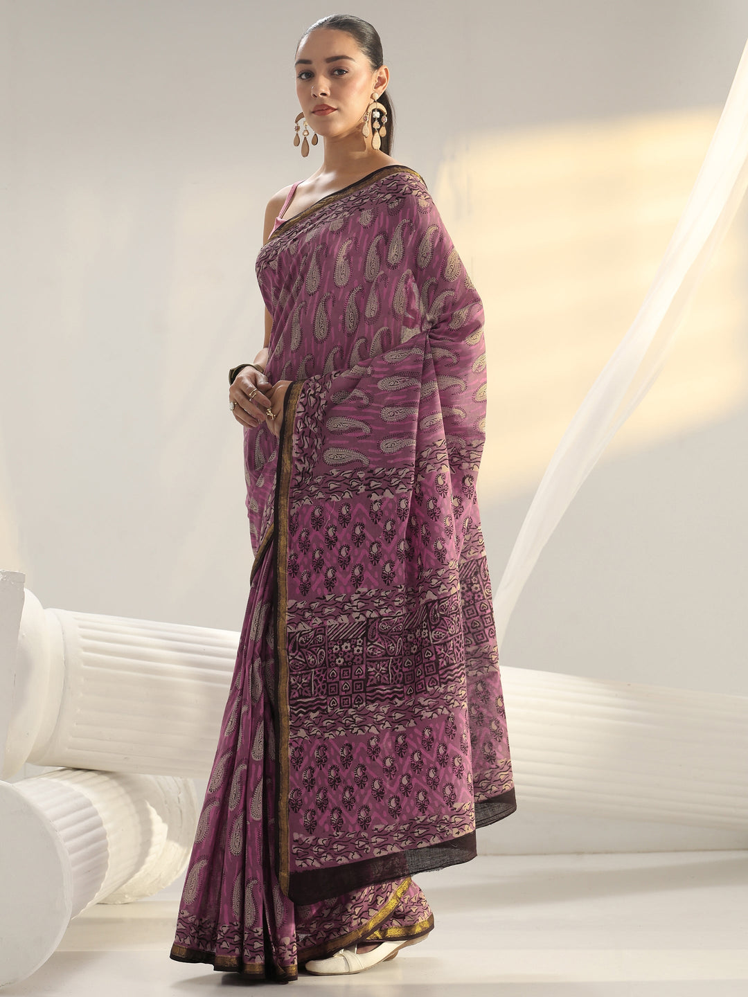 Pink Paisley Printed Cotton Saree
