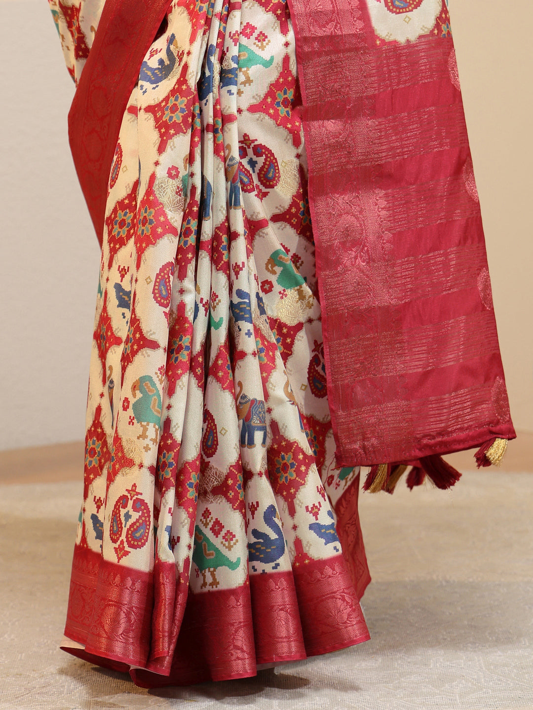 Cream Printed Silk Blend Patola Saree