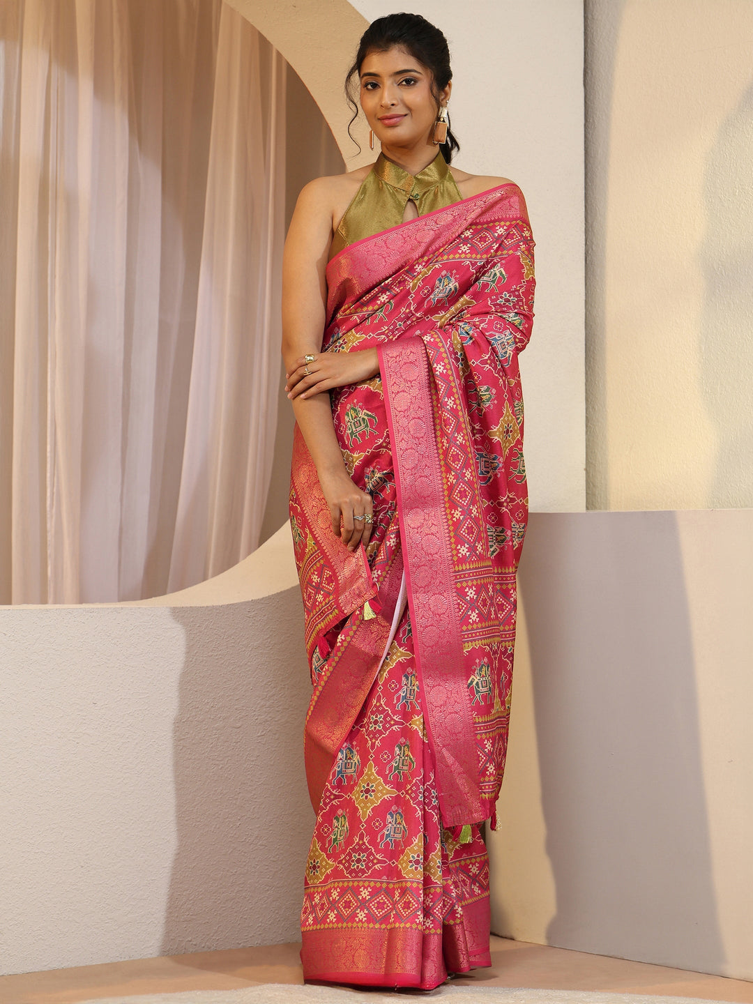 Pink Royal Elephant Print Silk Blend Patola Saree