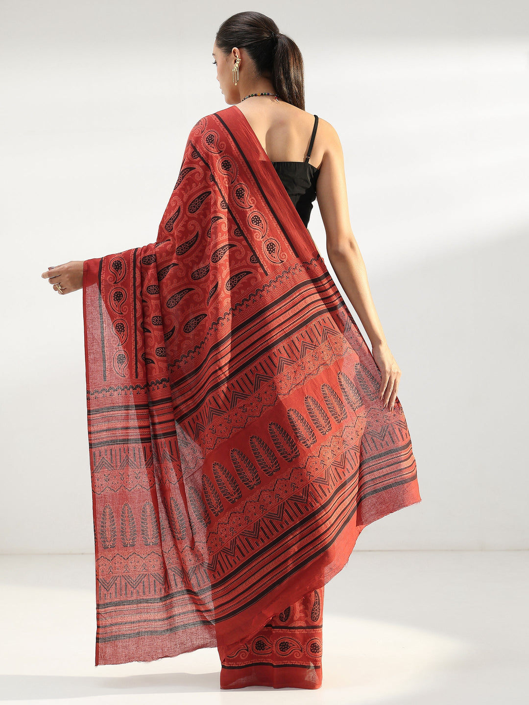 Terracotta Red Paisley Dabu Print Cotton Saree