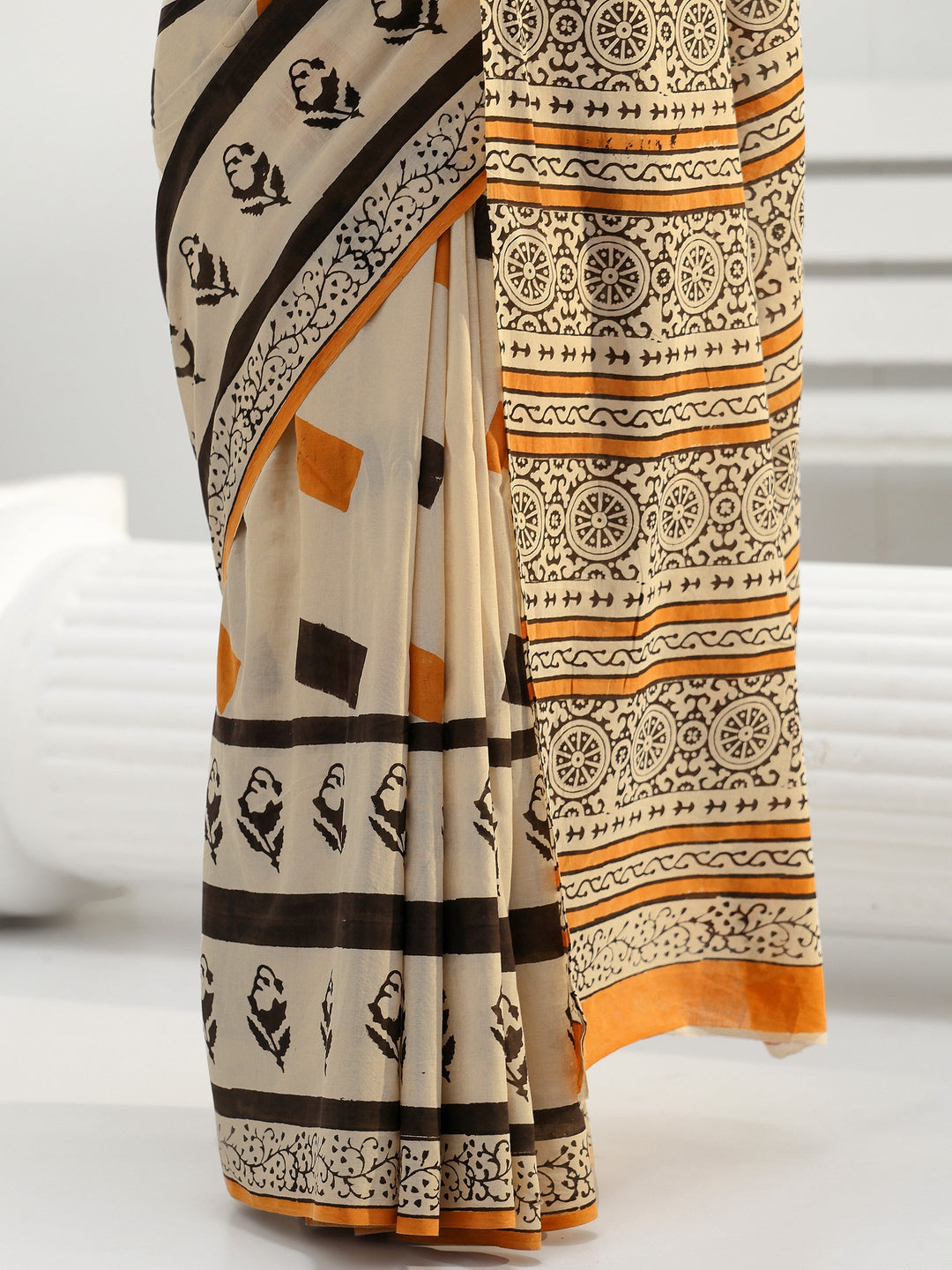 Beige Geometric Print Cotton Saree