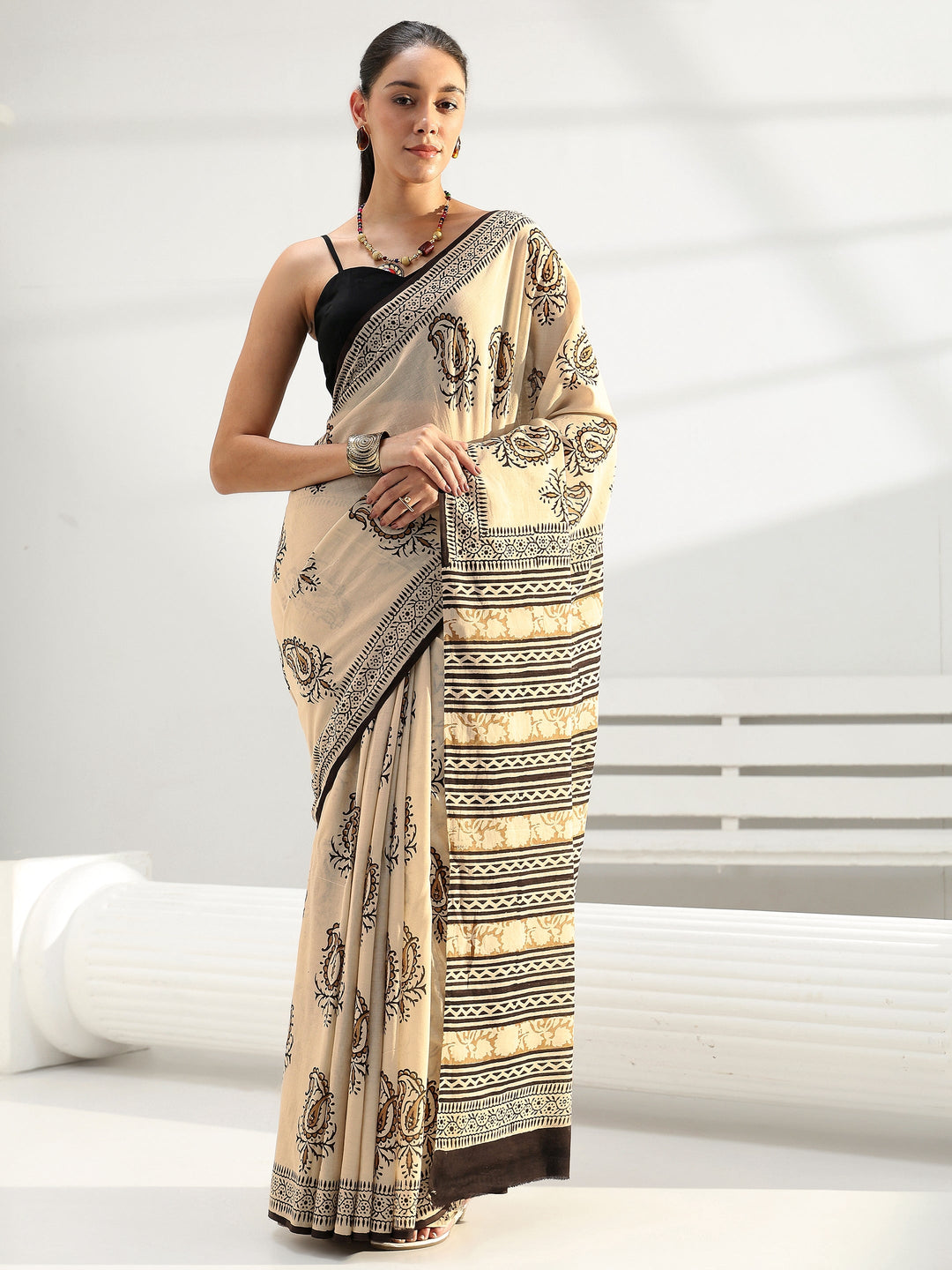 Beige Paisley Bagru Print Cotton Saree