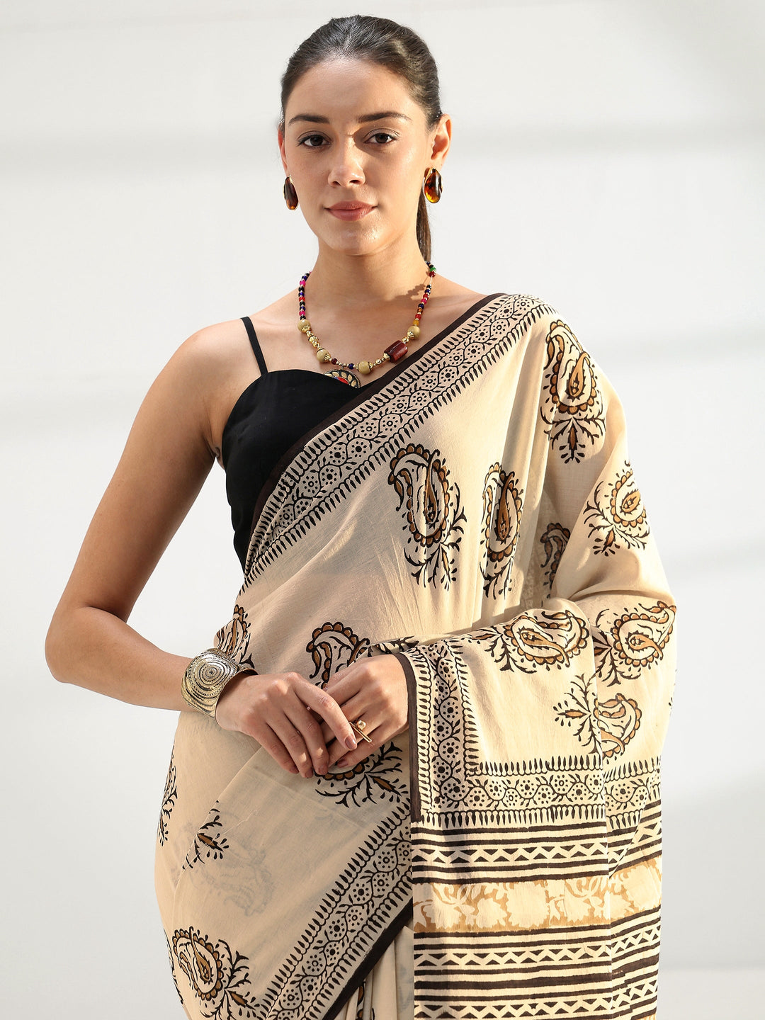 Beige Paisley Bagru Print Cotton Saree