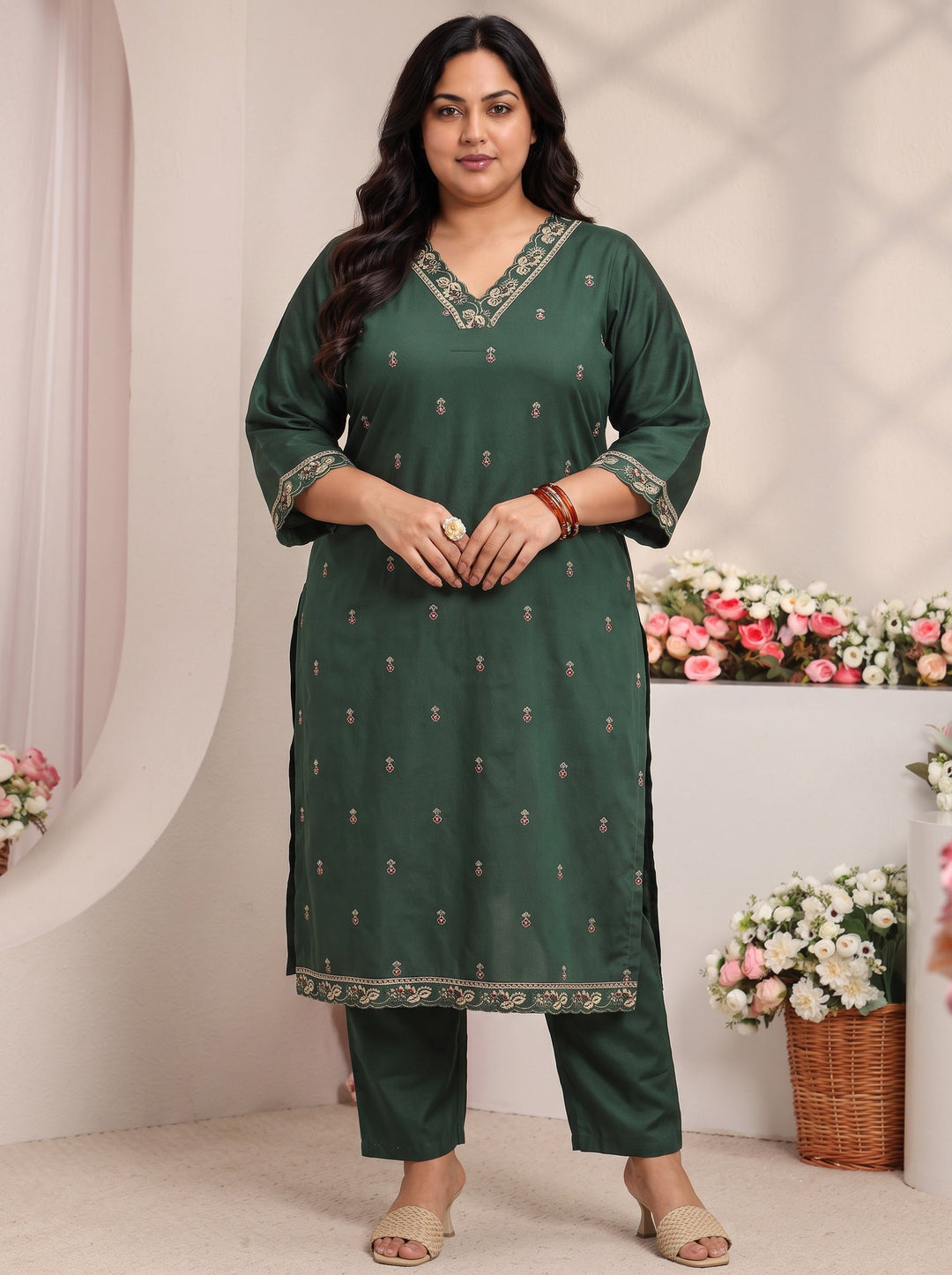 Plus Size Green Floral Embroidered Silk Blend Straight Kurta