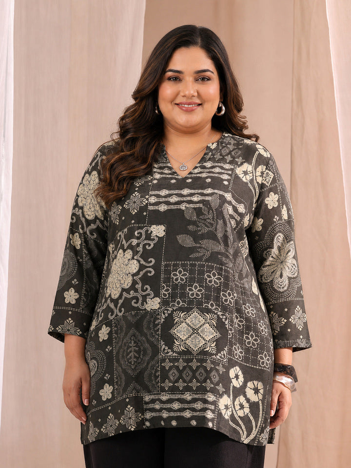 Plus Size Black Ethnic Motif Printed Cotton blend  Straight Short Kurti
