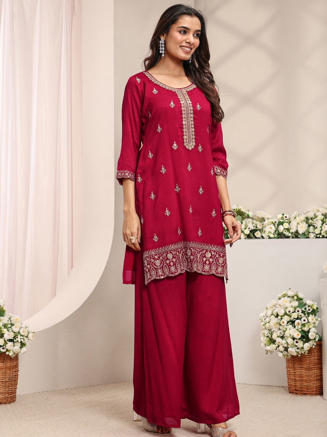 Red Embroidered Silk Blend Straight Suit Set With Dupatta