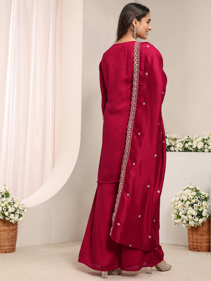 Red Embroidered Silk Blend Straight Suit Set With Dupatta