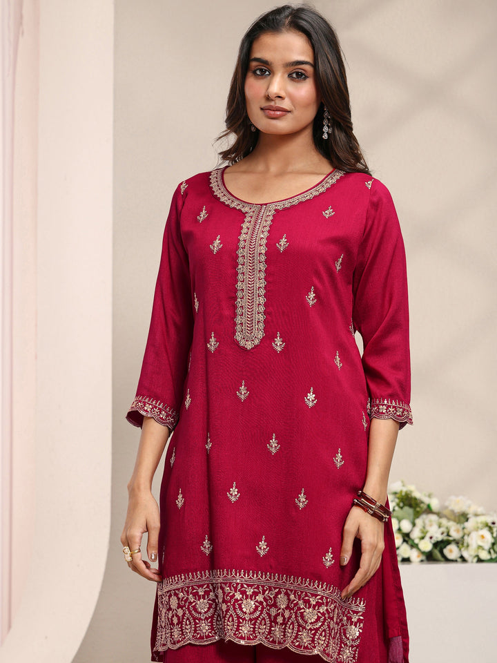 Red Embroidered Silk Blend Straight Suit Set With Dupatta