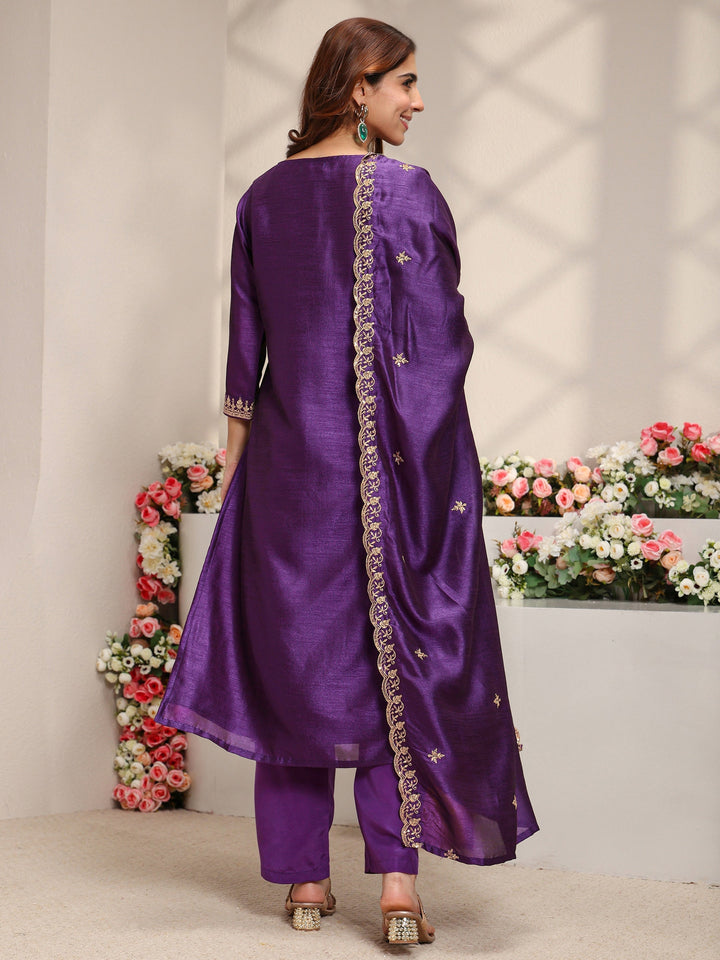 Purple Ethnic Motifs Embroidered Silk Blend Straight Suit Set With Dupatta